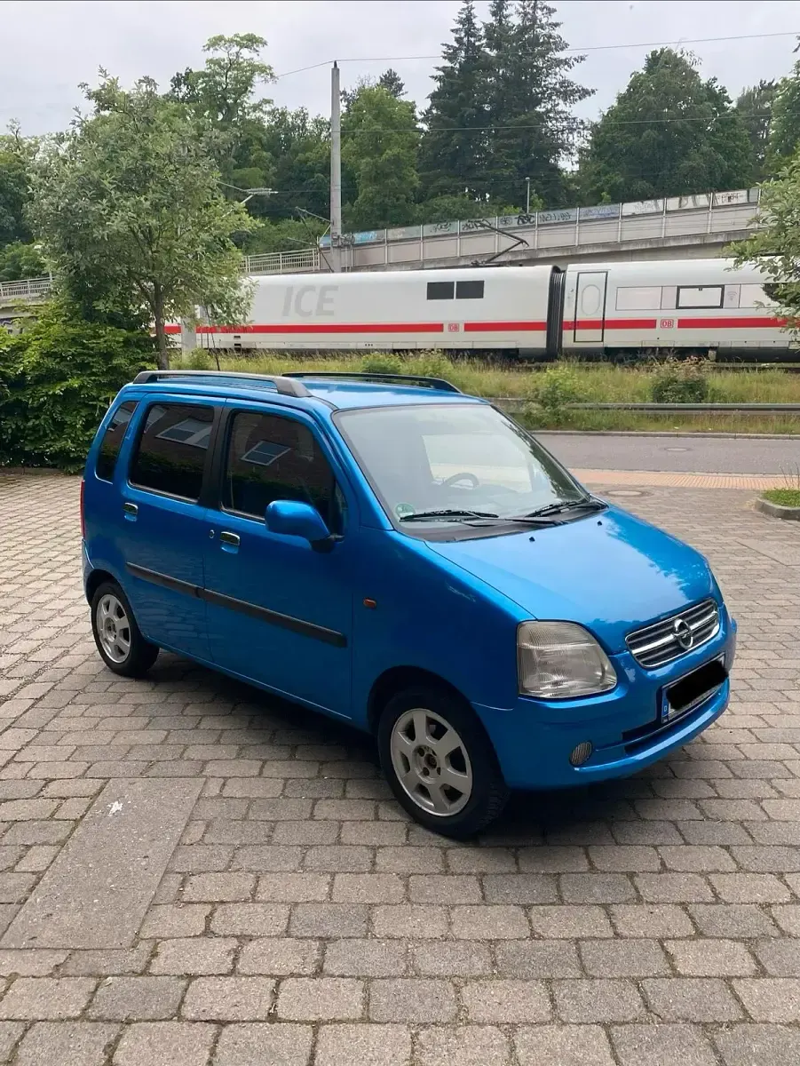 Gebraucht Opel Agila 75 PS (55 kW) 2002 Blau Van / Kleinbus