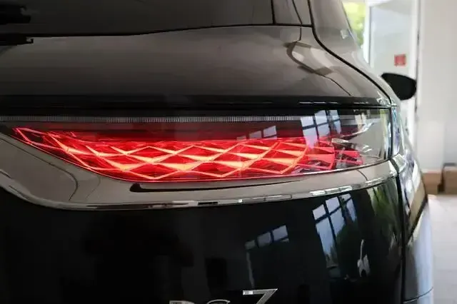 Gebraucht DS Automobiles DS7 Crossback Be Chic 299 PS (219 kW) 2020 Schwarz SUV