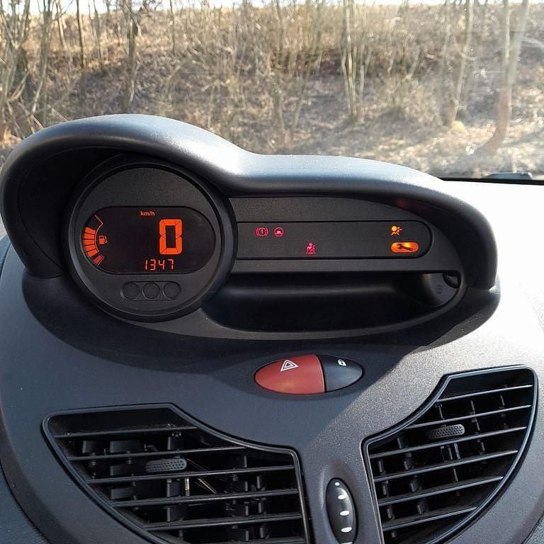 Gebraucht Renault Twingo Authentique 58 PS (42 kW) 2009 Grün Kleinwagen