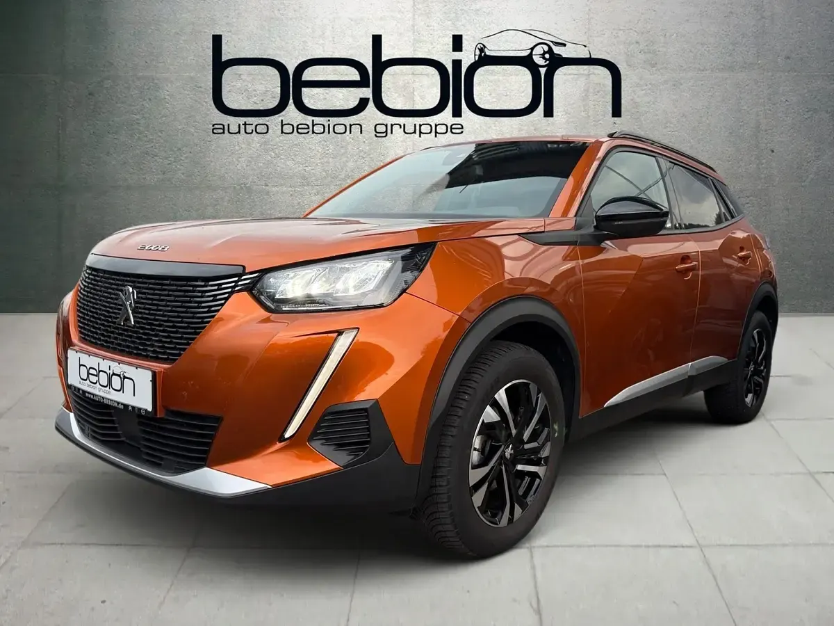 Gebraucht Peugeot 2008 Allure 131 PS (96 kW) 2023 Orange SUV