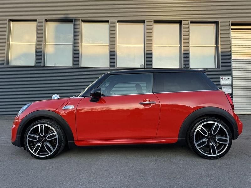 Gebraucht Mini Cooper S 192 PS (141 kW) 2019 Solaris orange metallic Kleinwagen