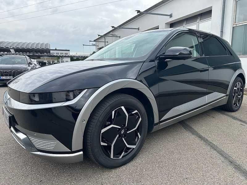 Schwarz Gebraucht 2024 Hyundai Ioniq 5 SUV | 41.990 € (Fairer Preis) - Bild 1/4
