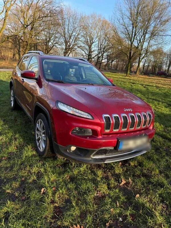 Rot Gebraucht 2014 Jeep Cherokee SUV | 12.500 € (Etwas zu teuer) - Bild 1/4