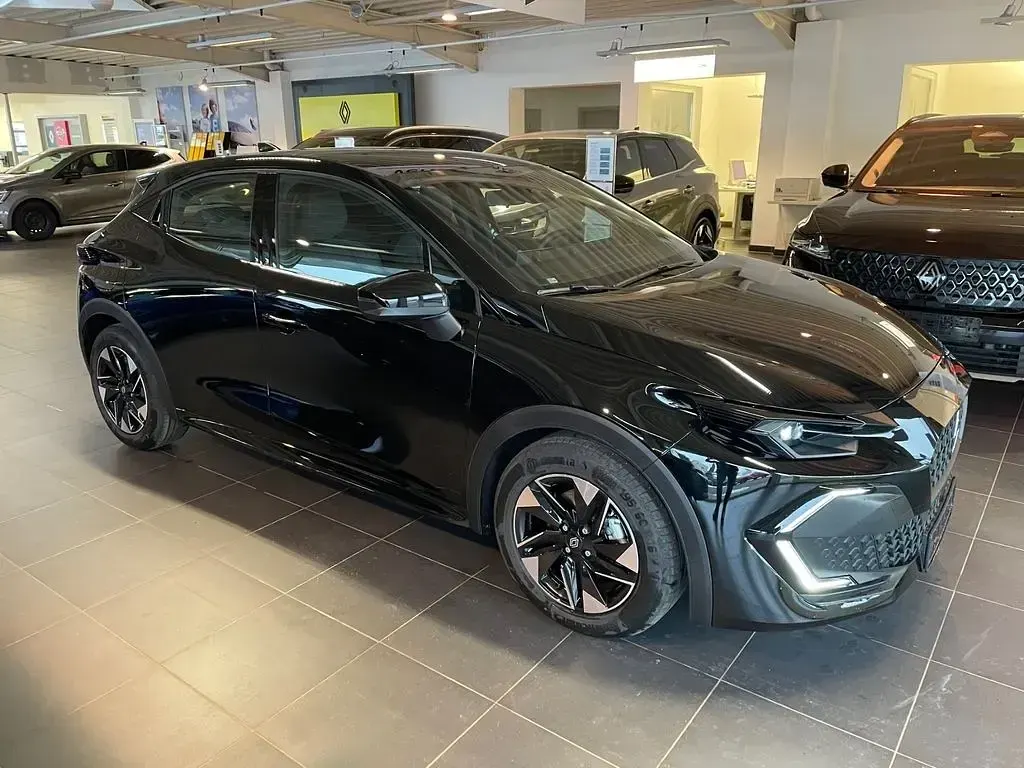 Gebraucht Renault Clio V Evolution 109 PS (80 kW) 2026 Schwarz Limousine