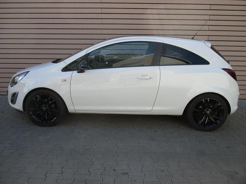 Gebraucht Opel Corsa Color Edition 120 PS (88 kW) 2014 Weiß Kleinwagen