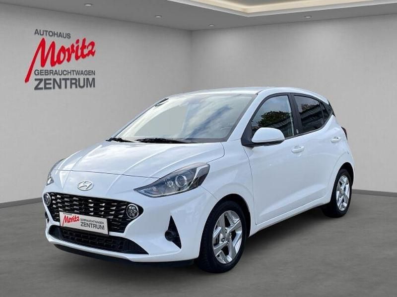 Polar white / sol Gebraucht 2021 Hyundai i10 Edition 30 Kleinwagen | 14.490 € (Etwas zu teuer) - Bild 1/4