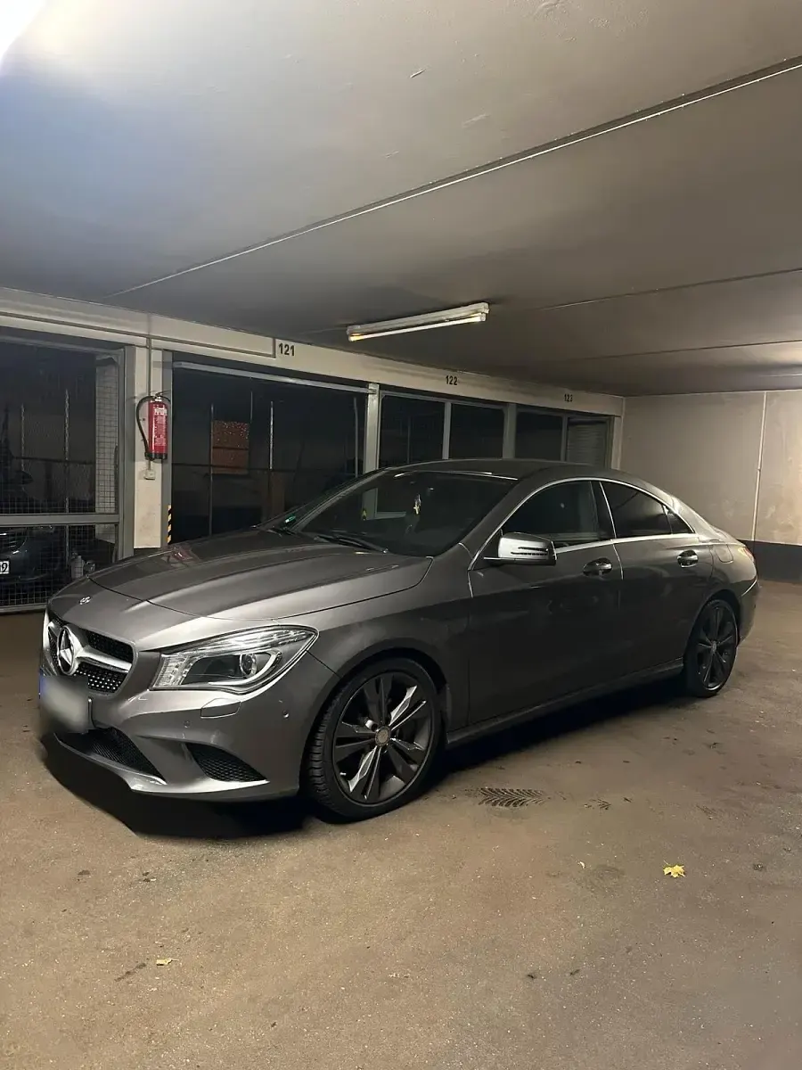 Gebraucht Mercedes CLA180 122 PS (89 kW) 2016 Grau Coupé