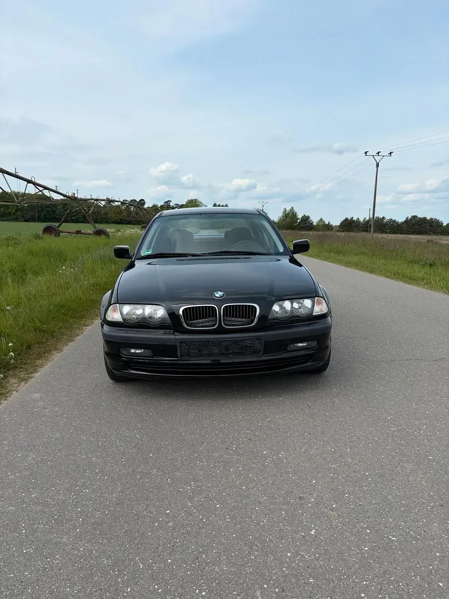 Gebraucht BMW 316 105 PS (77 kW) 2000 Schwarz Limousine