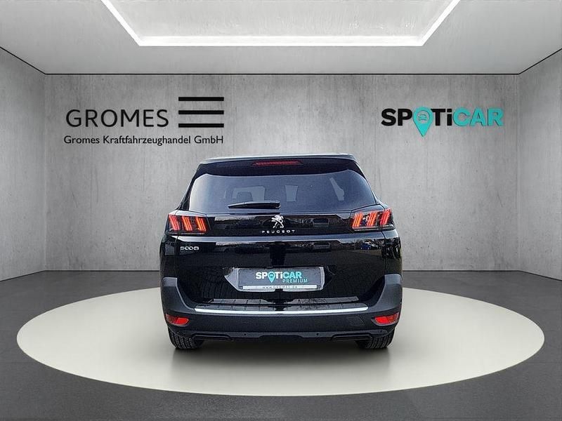 Gebraucht Peugeot 5008 Allure 131 PS (96 kW) 2023 Noir perla nera (metallic) SUV