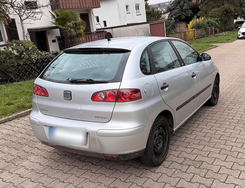 Gebraucht Seat Ibiza 64 PS (47 kW) 2003 Silber Kleinwagen
