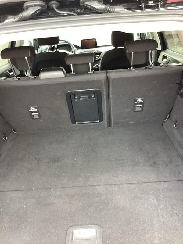 Schwarz Gebraucht 2022 Ford Focus Kombi | 14.900 € - Bild 1/2