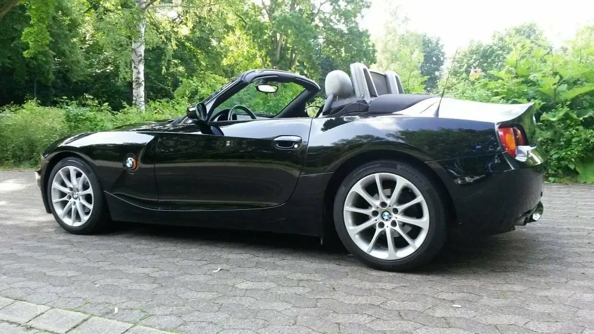 Gebraucht BMW Z4 192 PS (141 kW) 2003 Schwarz Cabrio