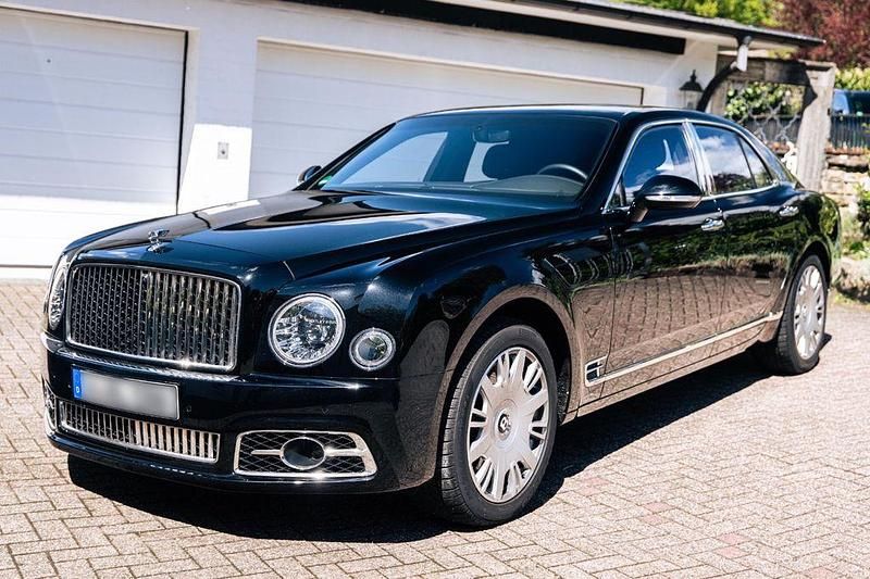 Schwarz Gebraucht 2017 Bentley Mulsanne Limousine | 249.880 € - Bild 1/4