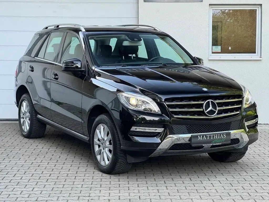 Gebraucht Mercedes ML250 204 PS (150 kW) 2014 Schwarz SUV