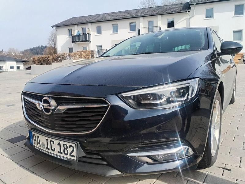 Gebraucht Opel Insignia 170 PS (125 kW) 2018 Blau Limousine