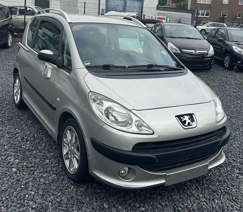 Grau Gebraucht 2005 Peugeot 1007 Premium Kleinwagen | 700 € (Superpreis) - Bild 1/4