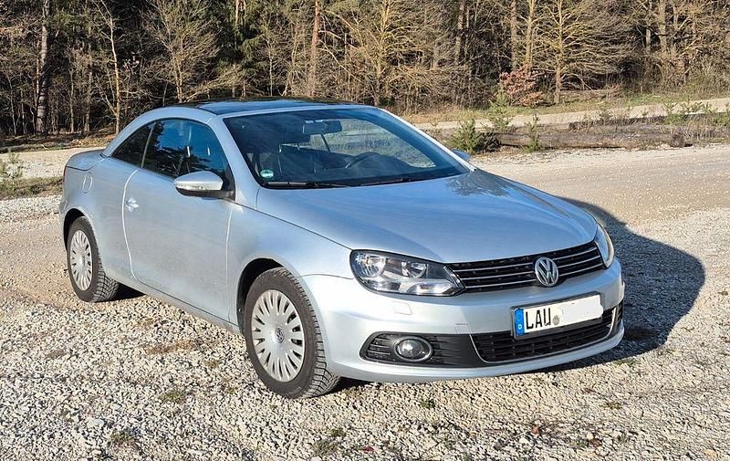 Second-hand VW Eos 122 CP (89 kW) 2011 Argintiu Cabrio