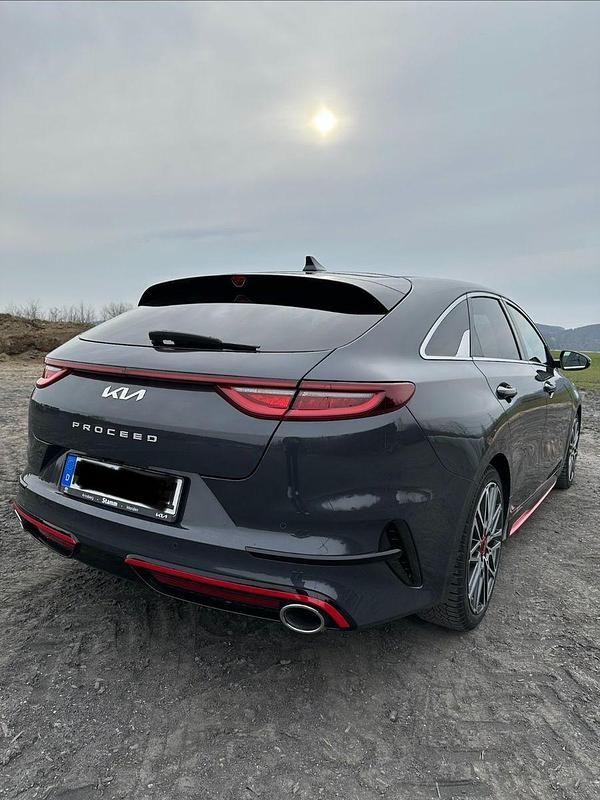 Gebraucht Kia ProCeed GT 204 PS (150 kW) 2023 Grau Kombi