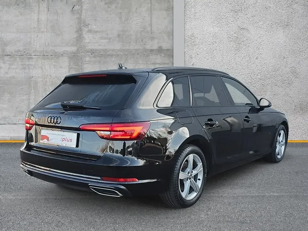 Gebraucht Audi A4 Sport 190 PS (139 kW) 2019 Schwarz Kombi