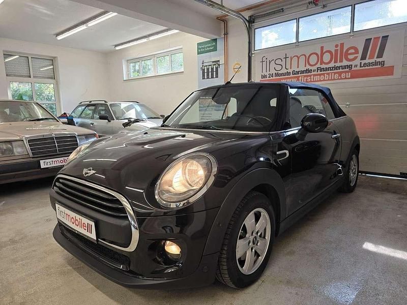 Gebraucht Mini One Cabriolet Pepper 102 PS (75 kW) 2017 Midnight black metallic Cabrio