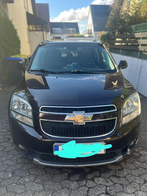 Braun Gebraucht 2013 Chevrolet Orlando Van / Kleinbus | 6.300 € - Bild 1/4