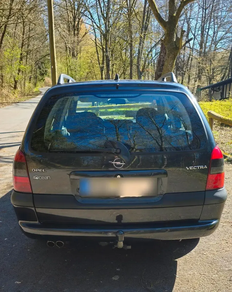 Gebraucht Opel Vectra 116 PS (85 kW) 1997 Blau Kombi