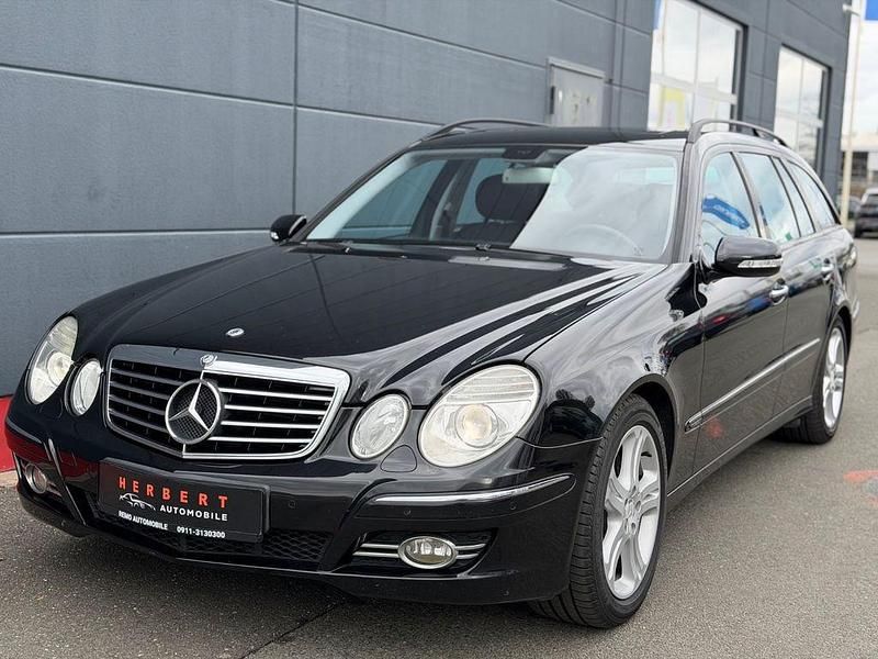 Gebraucht Mercedes E220 170 PS (125 kW) 2008 Schwarz Limousine