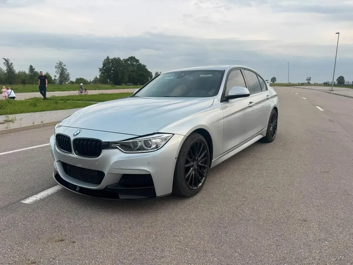 Gebraucht BMW 328 M Sport 245 PS (180 kW) 2014 Silber Limousine