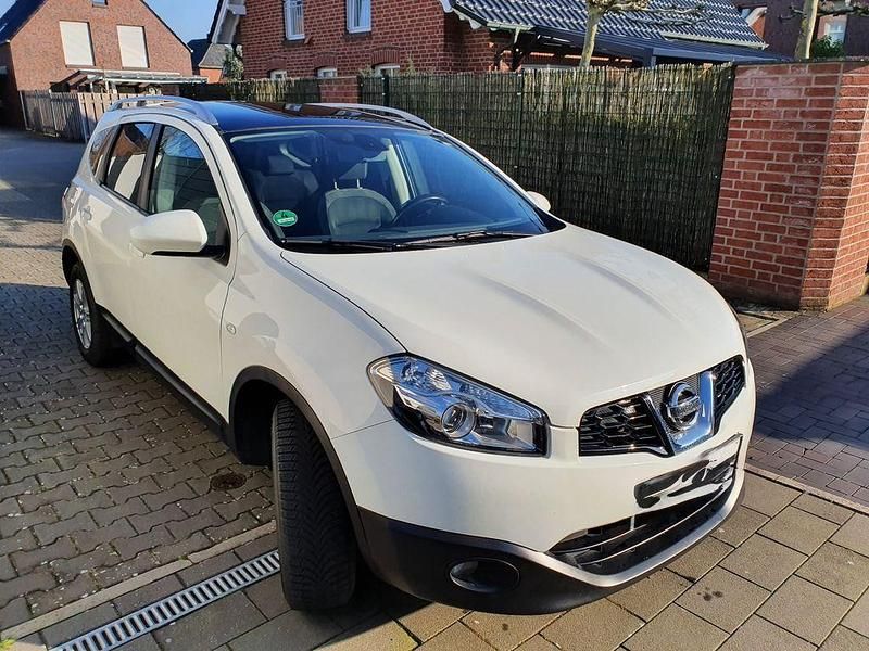 Weiß Gebraucht 2010 Nissan Qashqai +2 I-Way SUV | 5.800 € (Guter Preis) - Bild 1/4