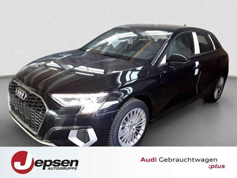 Mythosschwarz metallic Neu 2025 Audi A3 Sportback Advanced Plus Limousine | 30.490 € (Superpreis) - Bild 1/4