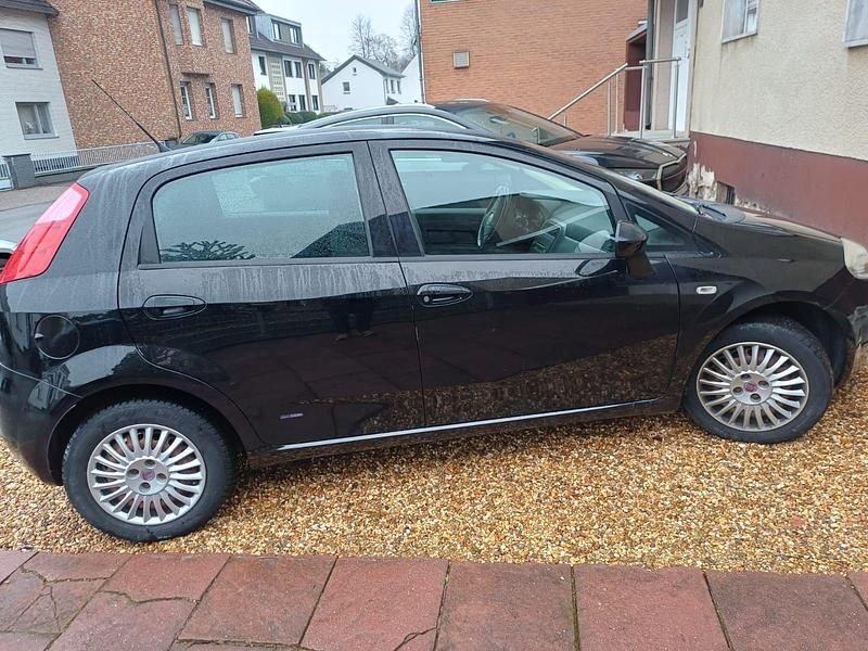 Gebraucht Fiat Punto 77 PS (56 kW) 2008 Schwarz Kleinwagen