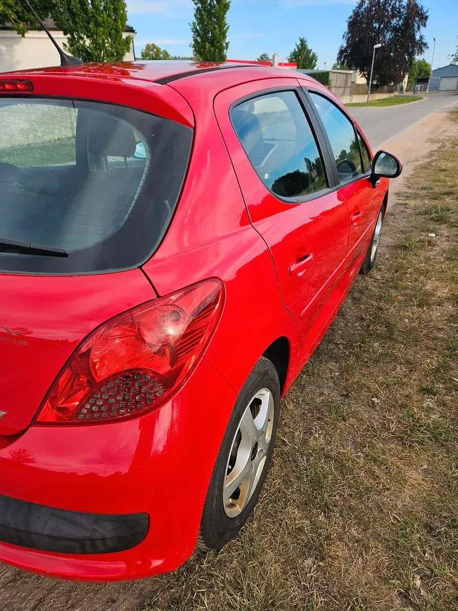Gebraucht Peugeot 207 Sport 109 PS (80 kW) 2007 Rot Limousine