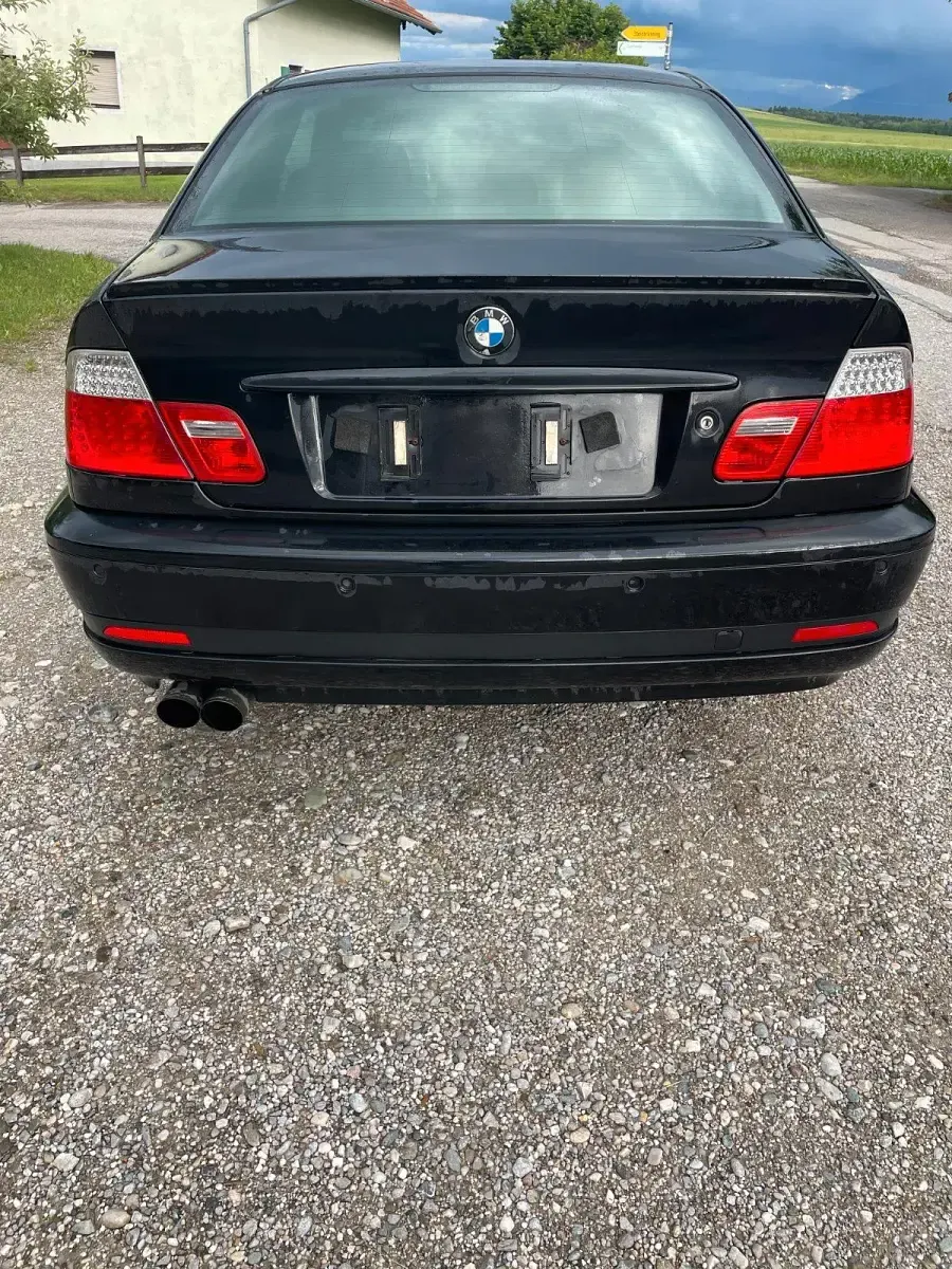 Gebraucht BMW 318 143 PS (105 kW) 2004 Schwarz Coupé