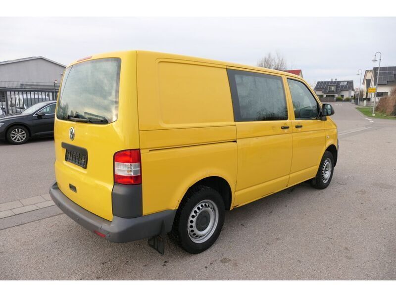 Gebraucht VW T5 84 PS (61 kW) 2011 Ginstergelb r1032 Van
