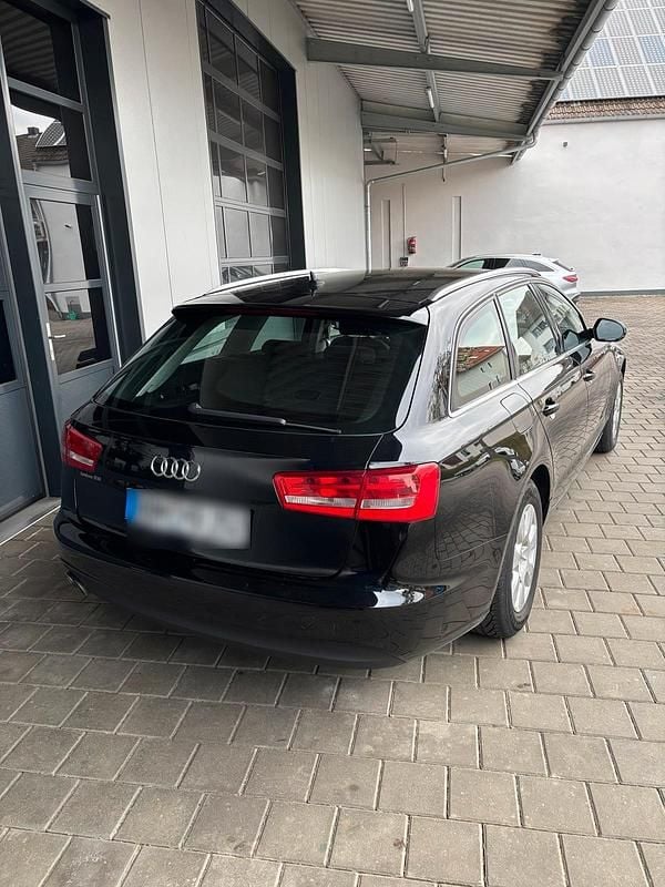 Gebraucht Audi A6 177 PS (130 kW) 2012 Schwarz Kombi