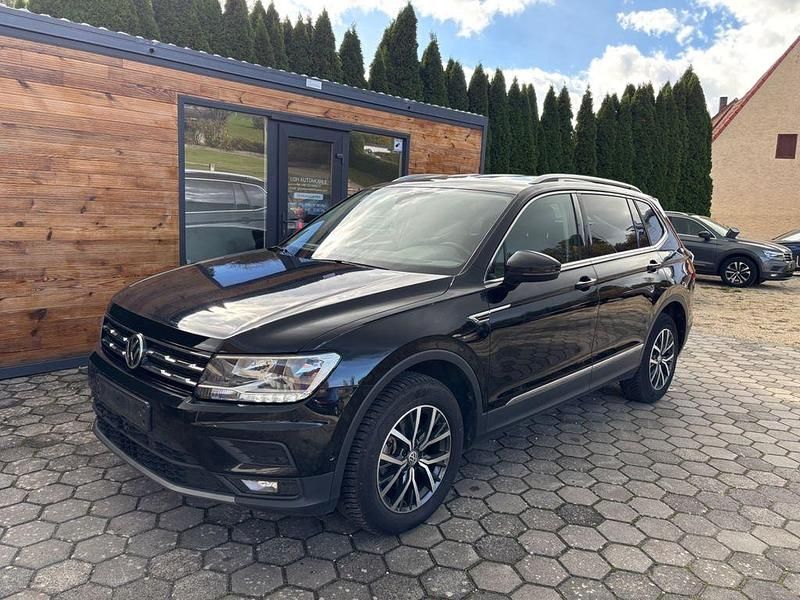 Schwarz Gebraucht 2020 VW Tiguan Allspace Comfortline SUV | 17.990 € (Guter Preis) - Bild 1/4