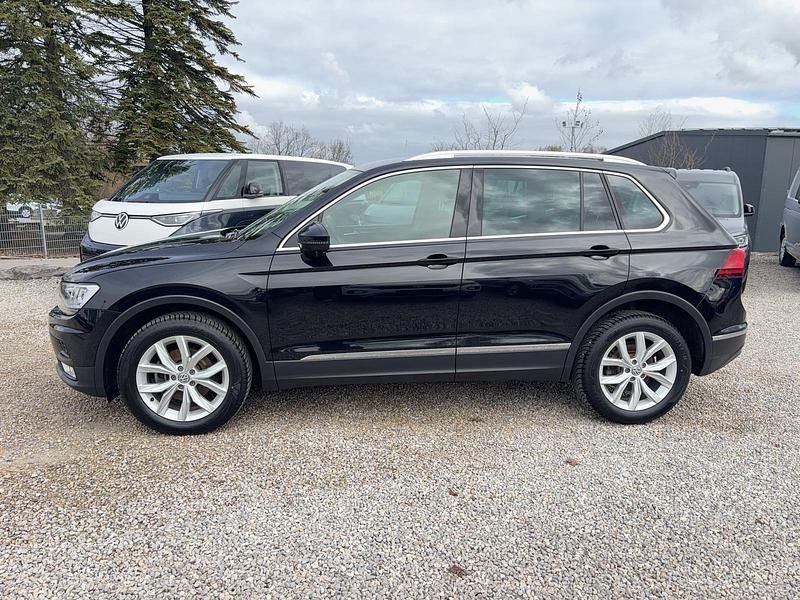 Gebraucht VW Tiguan Highline 150 PS (110 kW) 2016 Schwarz SUV