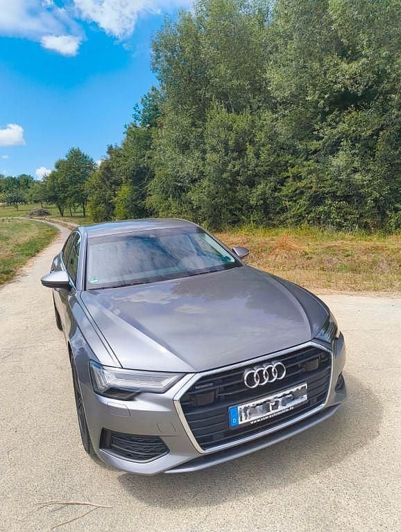 Grau Gebraucht 2019 Audi A6 Ambiente Limousine | 29.999 € (Guter Preis) - Bild 1/4