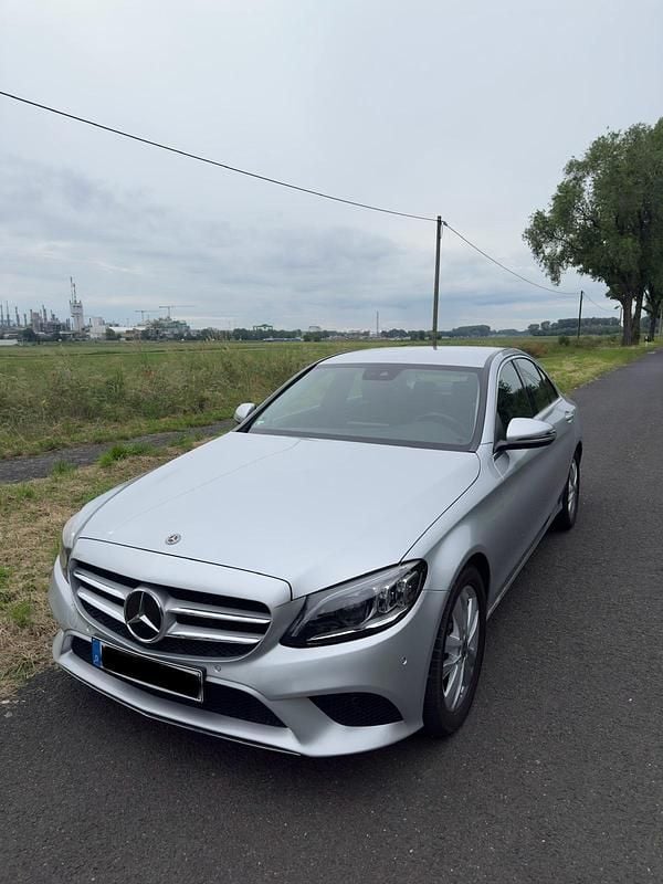 Gebraucht Mercedes C200 197 PS (144 kW) 2020 Silber Limousine