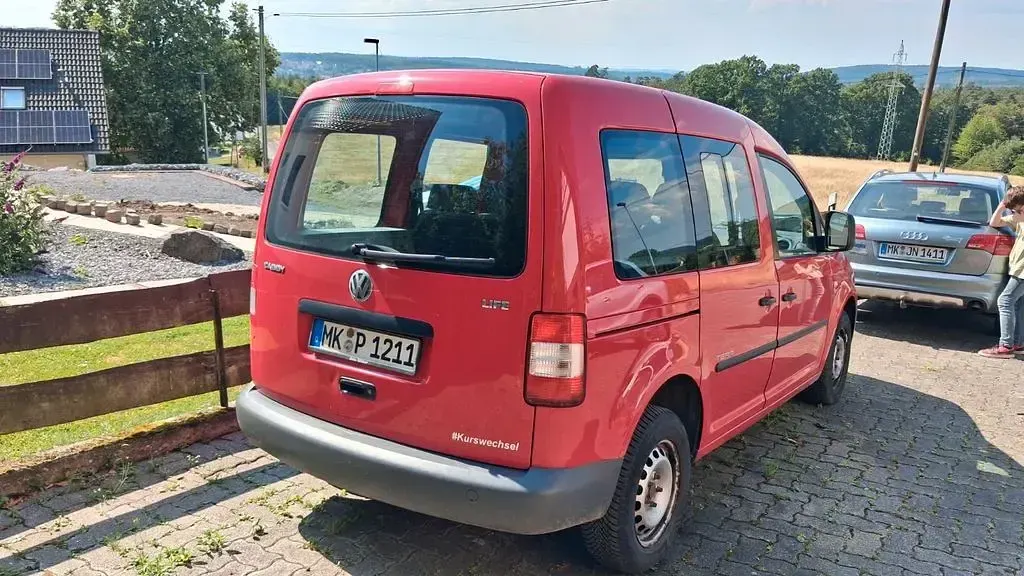 Gebraucht VW Caddy Life 80 PS (58 kW) 2010 Rot Van / Kleinbus
