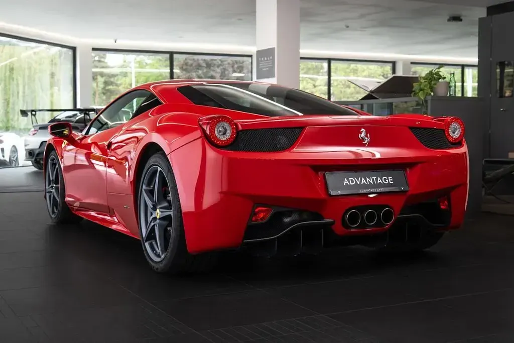 Gebraucht Ferrari 458 566 PS (416 kW) 2010 Rot Coupé