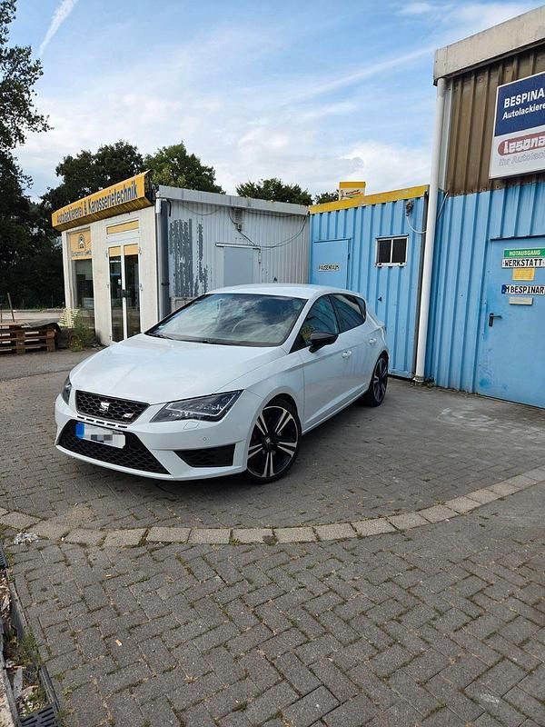 Gebraucht Seat Leon Cupra 290 290 PS (213 kW) 2016 Weiß Limousine