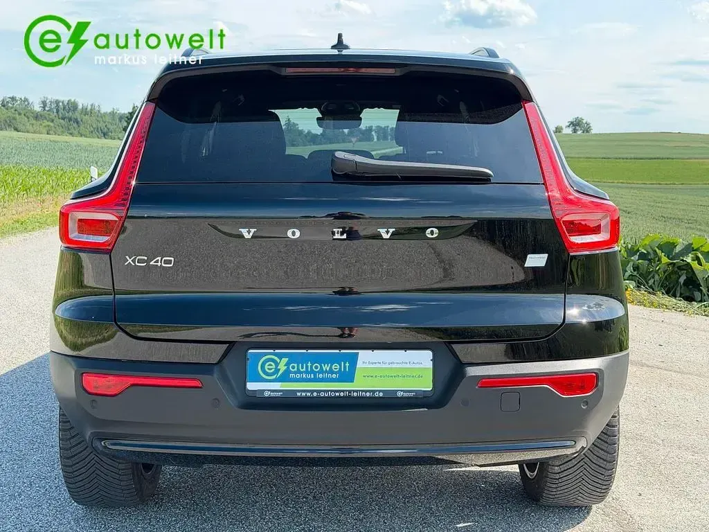 Gebraucht Volvo XC40 169 kW (231 PS) 2022 Black stone SUV
