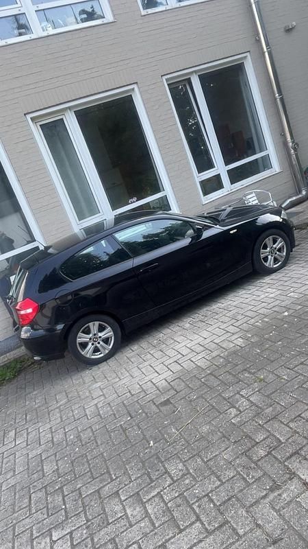 Gebraucht BMW 118 Coupé 143 PS (105 kW) 2011 Schwarz Coupé