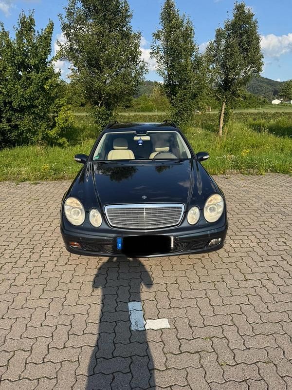 Blau Gebraucht 2006 Mercedes E280 Kombi | 3.200 € (Superpreis) - Bild 1/4