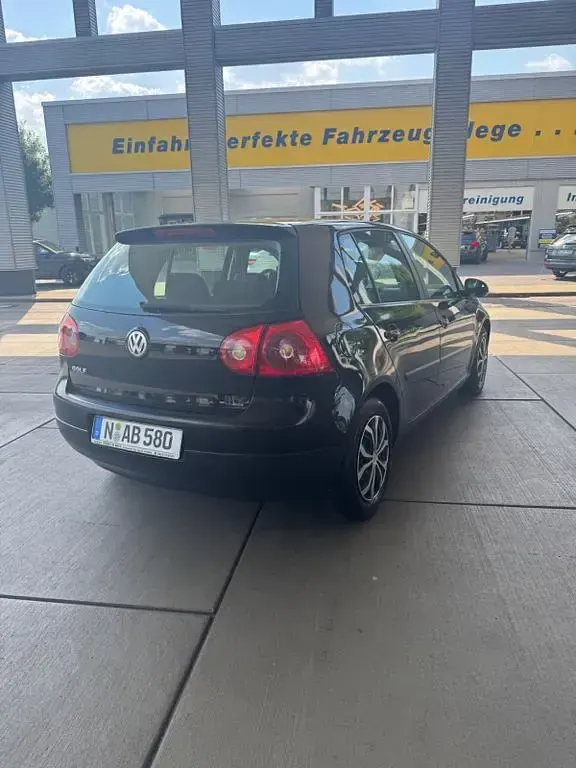 Gebraucht VW Golf IV 75 PS (55 kW) 2004 Schwarz Limousine