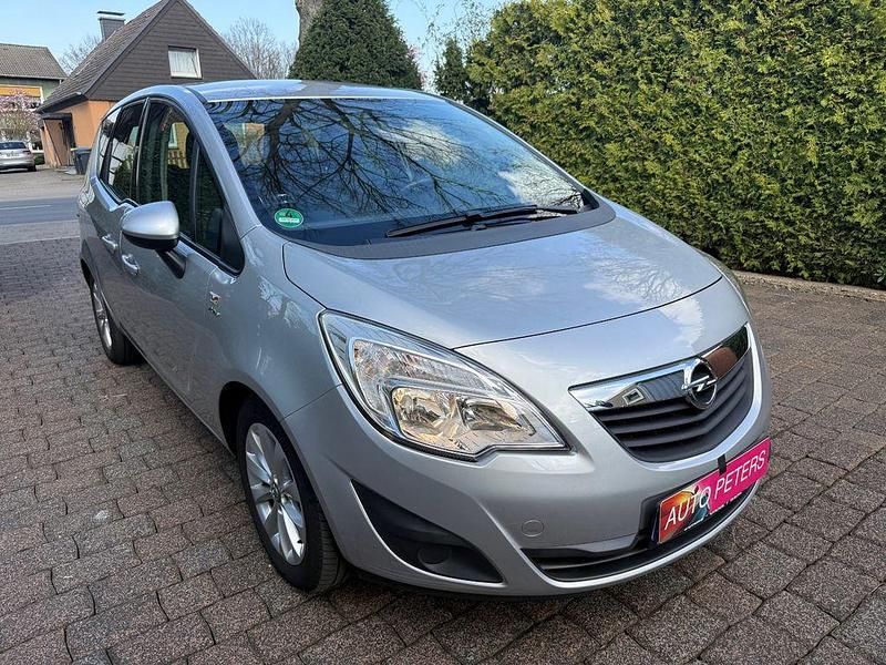 Gebraucht Opel Meriva Active 120 PS (88 kW) 2013 Silber Van / Kleinbus