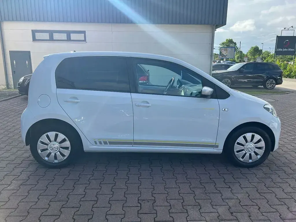 Gebraucht VW up! 75 PS (55 kW) 2015 Weiß Kleinwagen