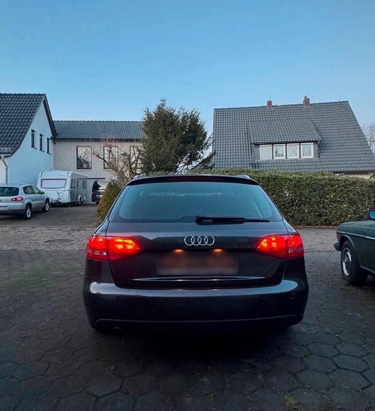 Gebraucht Audi A4 160 PS (117 kW) 2008 Grau Kombi