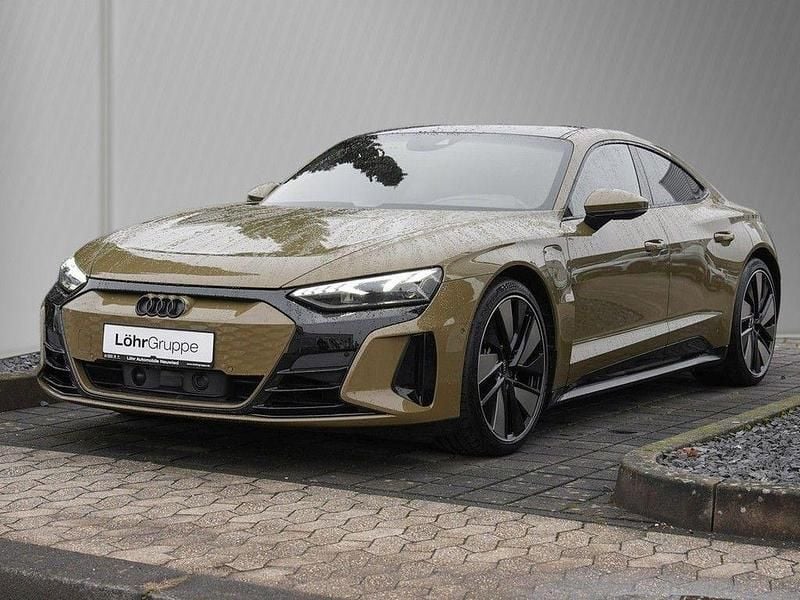 Gebraucht Audi e-tron GT quattro Comfort 350 kW (476 PS) 2022 Taktikgrün metallic Limousine